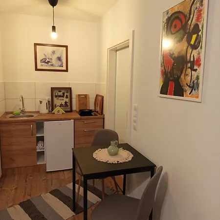 Zöldkert Apartman *